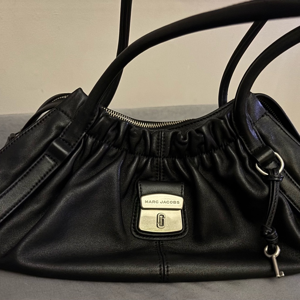 Marc Jacobs Black Leather Shoulder Bag
